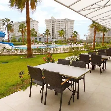 Apartment Crystal Garden A I *