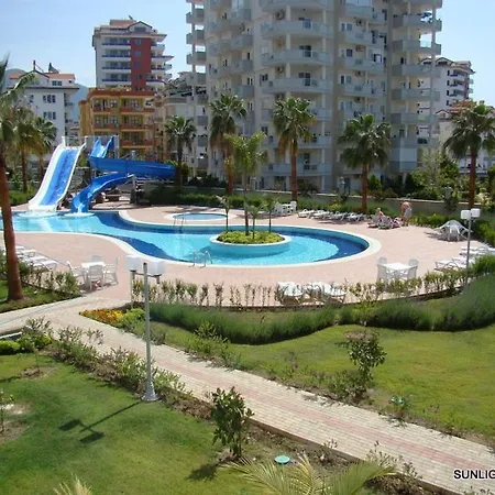 Appartement Crystal Garden A I *